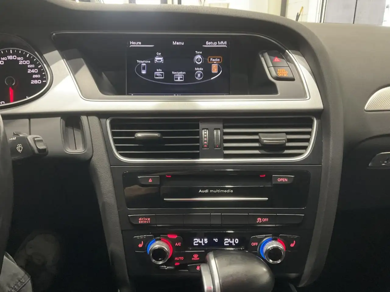 Audi A4 снимка Audi A4