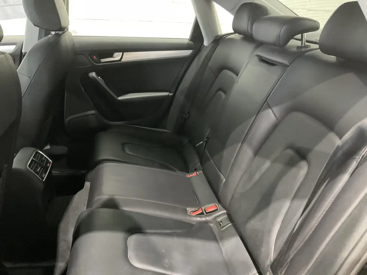 Audi A4 снимка Audi A4