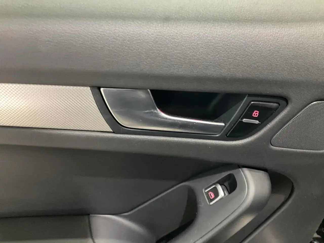 Audi A4 снимка Audi A4