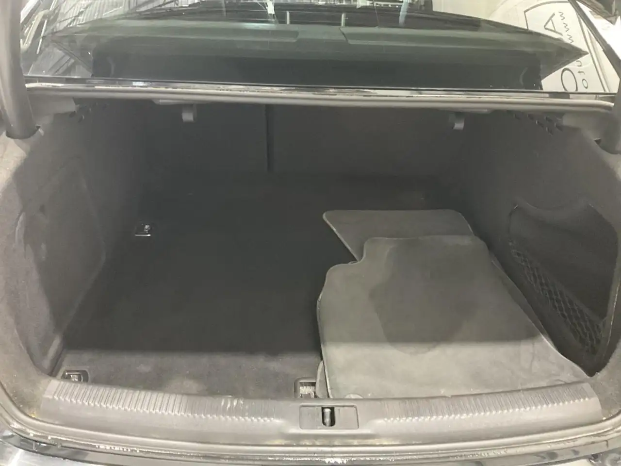Audi A4 снимка Audi A4