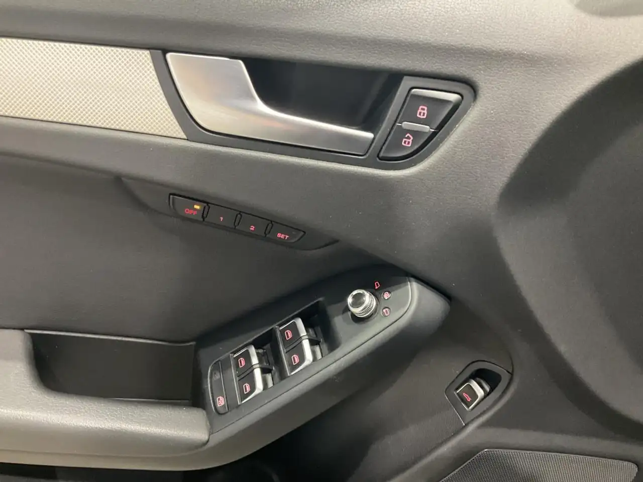 Audi A4 снимка Audi A4