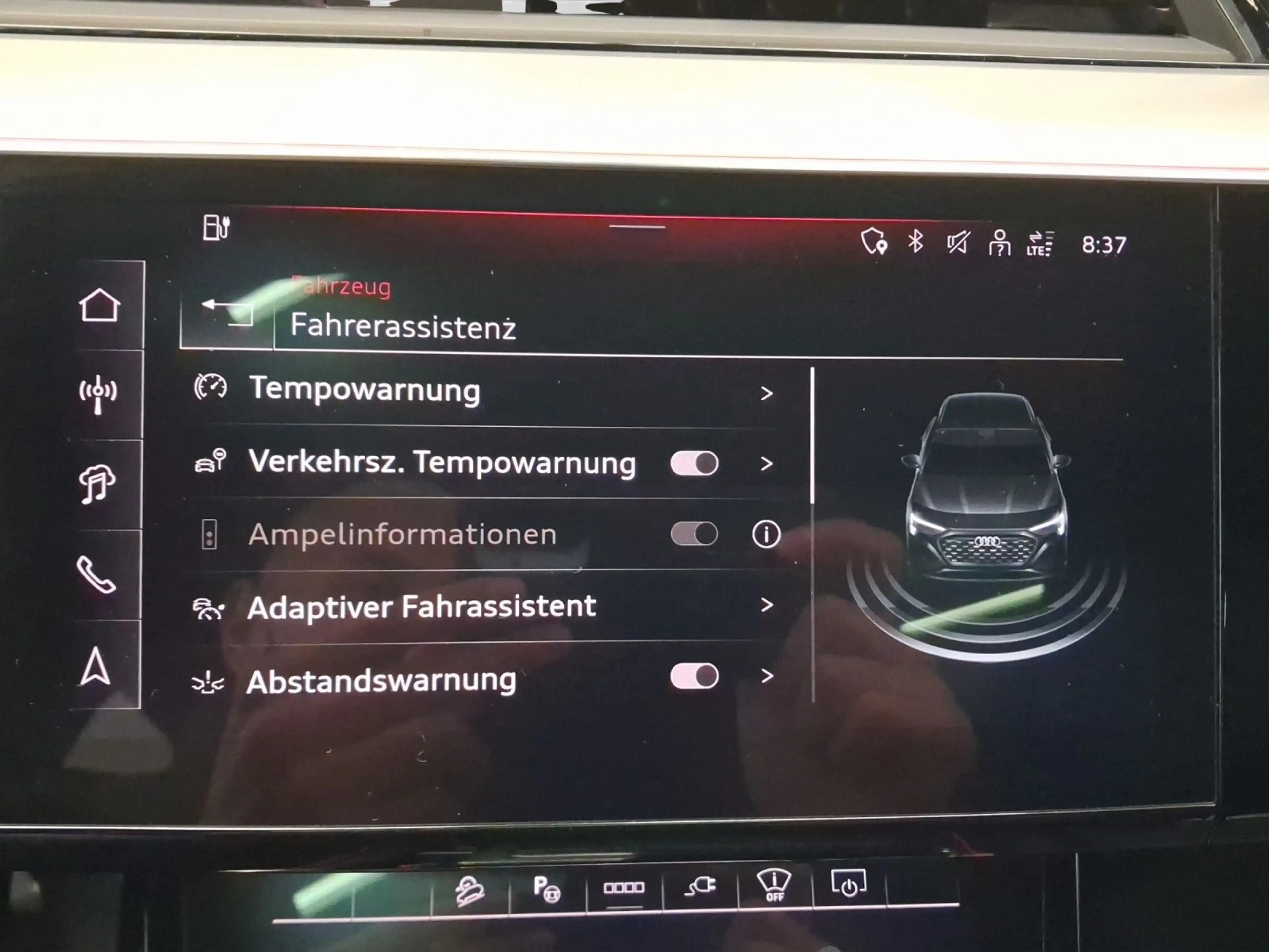 Audi Q8 e-tron 55 Q S LINE PANO AHK MATRIX PDC+ BuO — photo 12