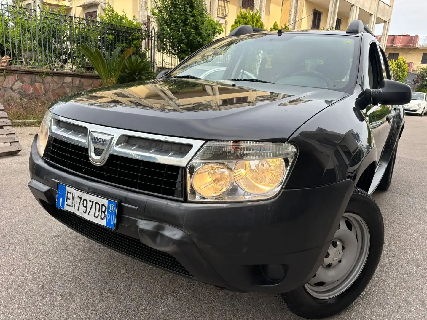 Dacia Duster 1.6 110CV 4x2 SL Delsey Fekete - 1