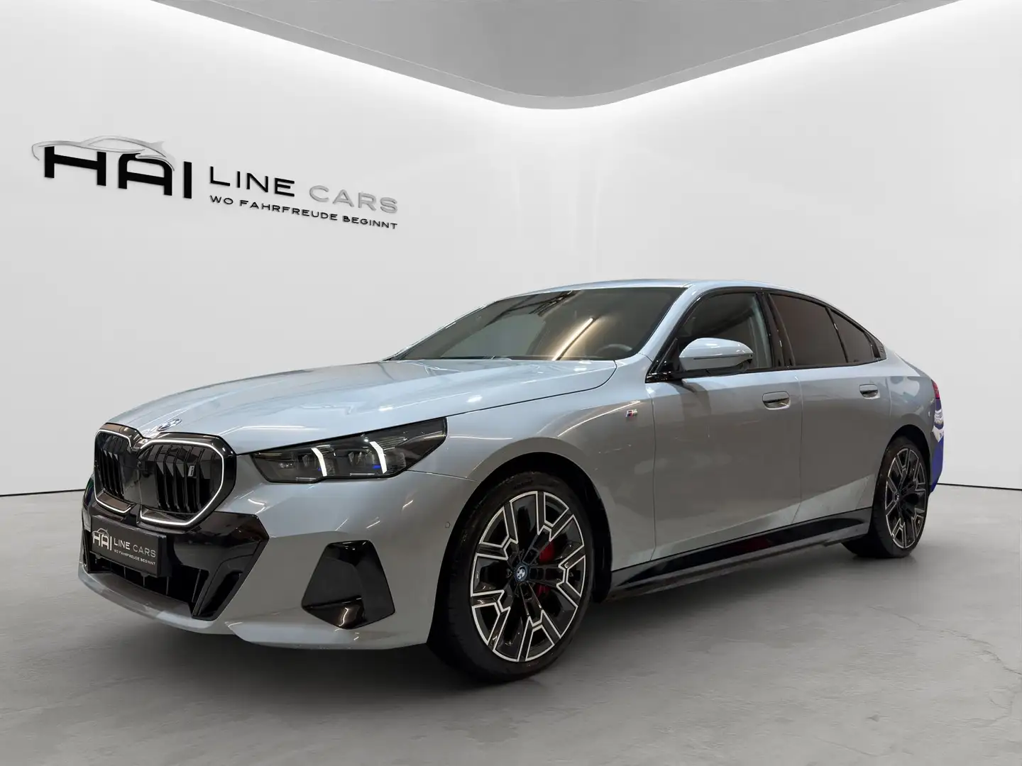 BMW i5 40 xDrive M Sport Pro | AHK | DAP | 360 | Shadow Grau - 1