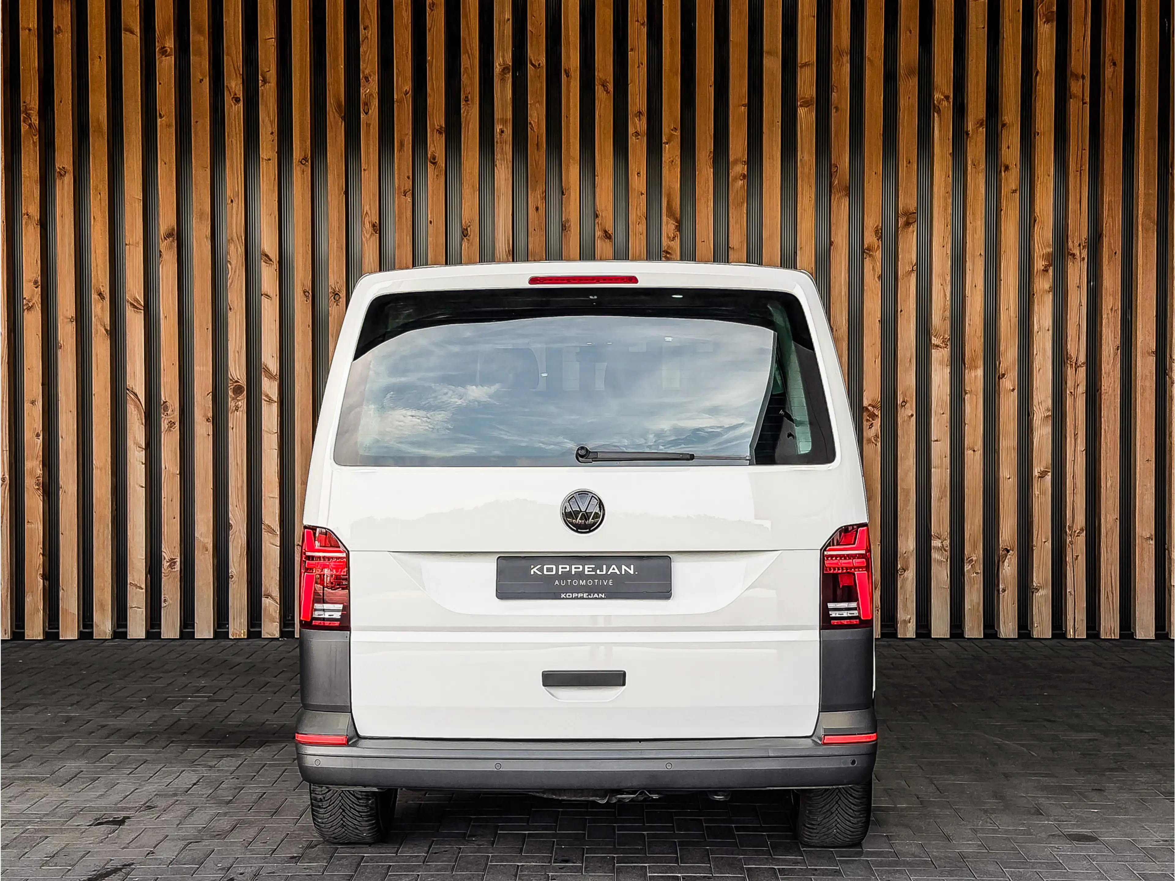 Volkswagen Transporter 2.0 TDI 150PK DSG Bestelwagen L1H1 | LED | STOELVE — photo 25