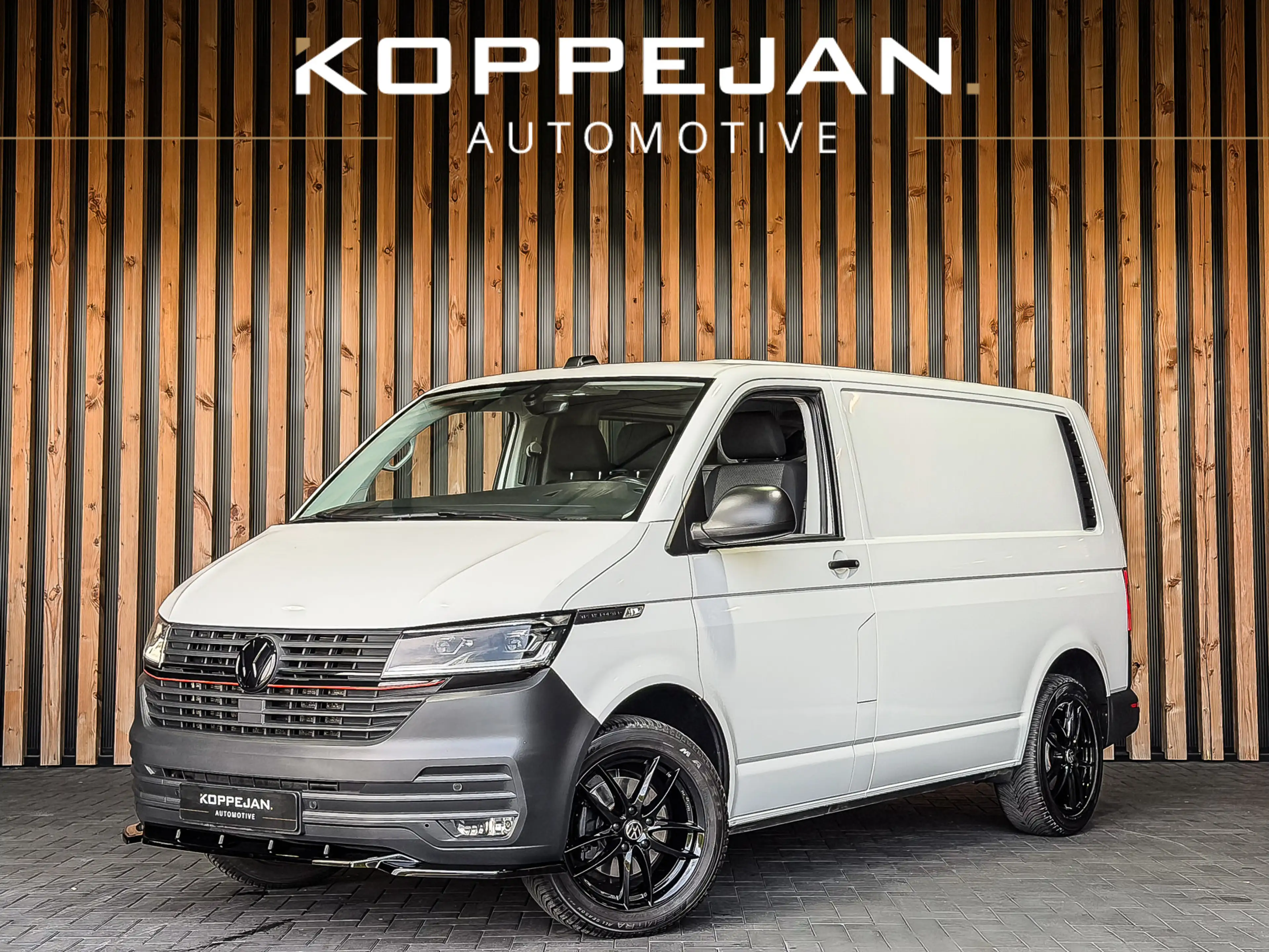 Volkswagen Transporter 2.0 TDI 150PK DSG Bestelwagen L1H1 | LED | STOELVE