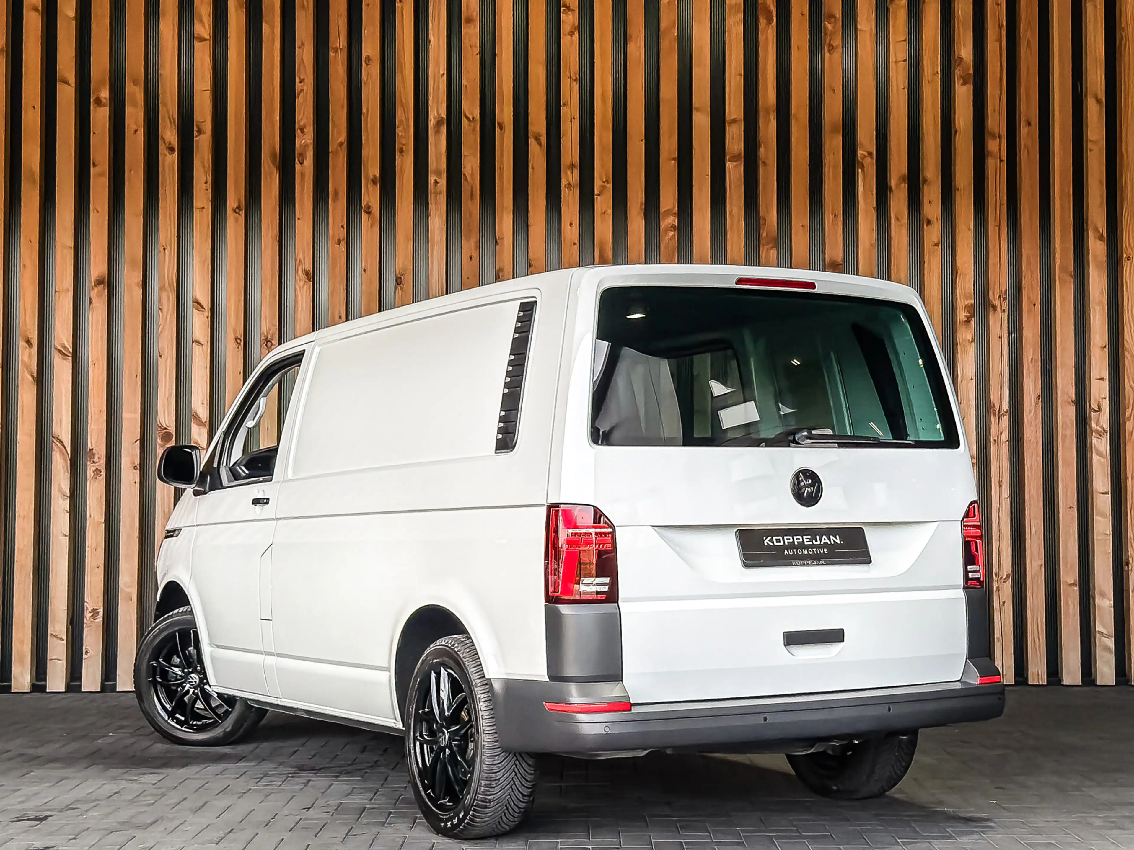 Volkswagen Transporter 2.0 TDI 150PK DSG Bestelwagen L1H1 | LED | STOELVE — photo 19