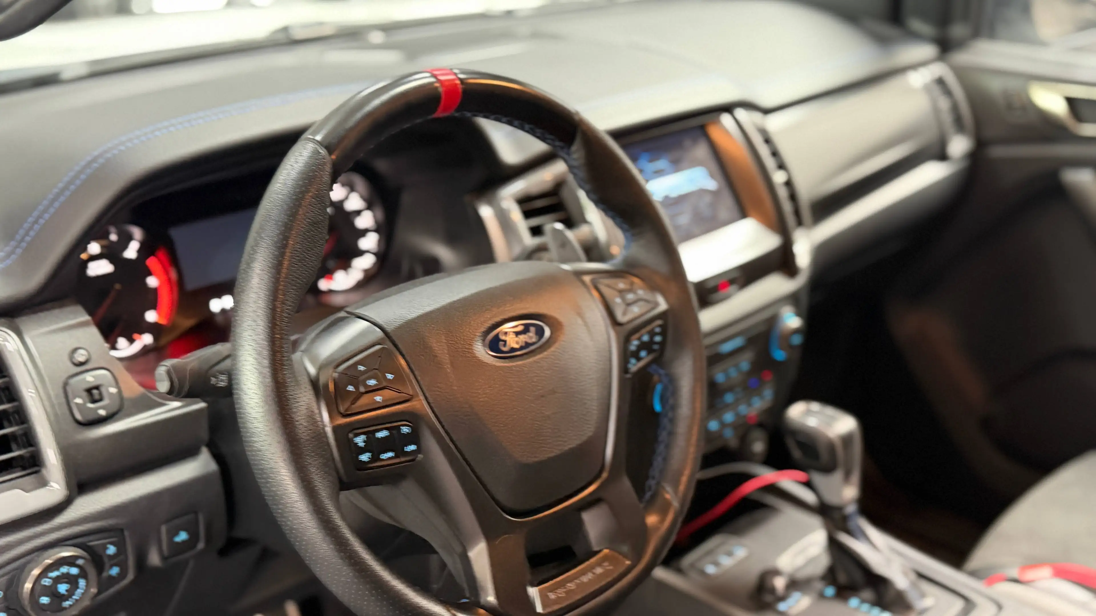 Ford Ranger Raptor Doppelkabine 4x4 — photo 6