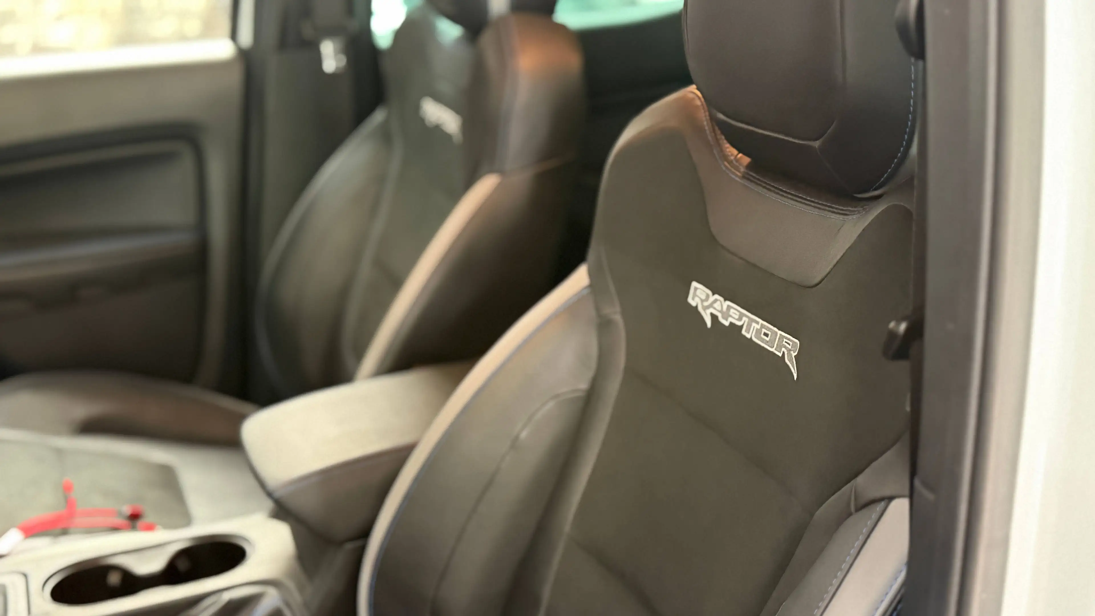 Ford Ranger Raptor Doppelkabine 4x4 — photo 8