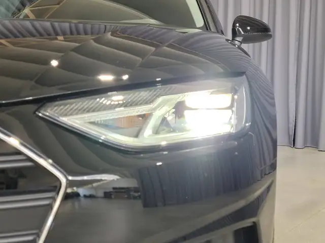 Audi A4 view 8