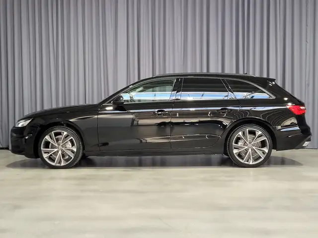 Audi A4 view 2