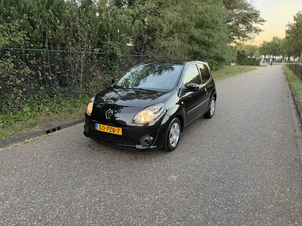 Renault Twingo 2011 из Европы — купить под ключ