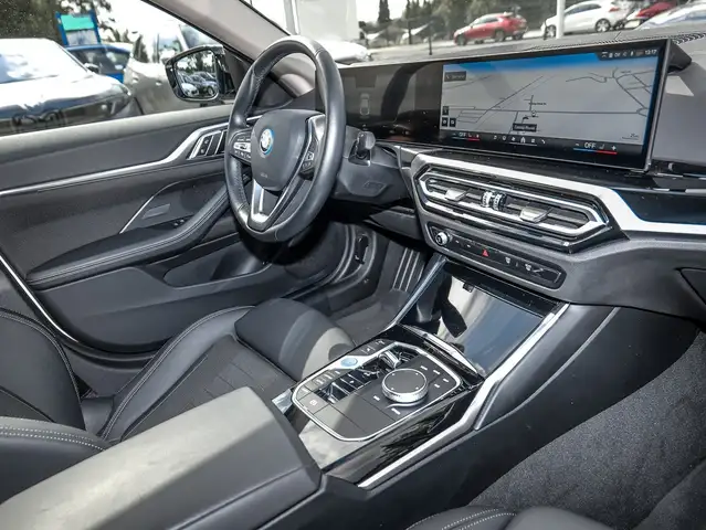 BMW I4 view 15