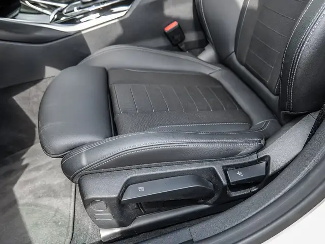 BMW I4 view 23