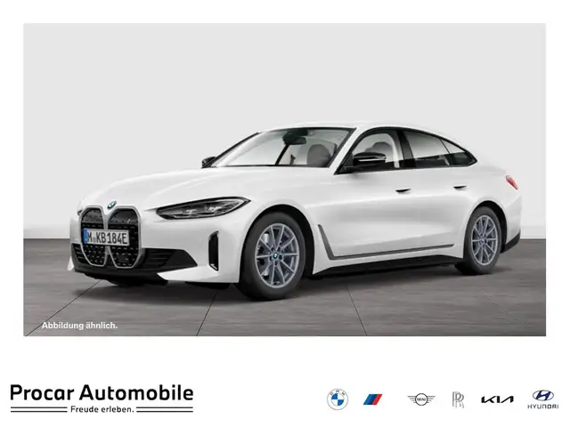 BMW i4