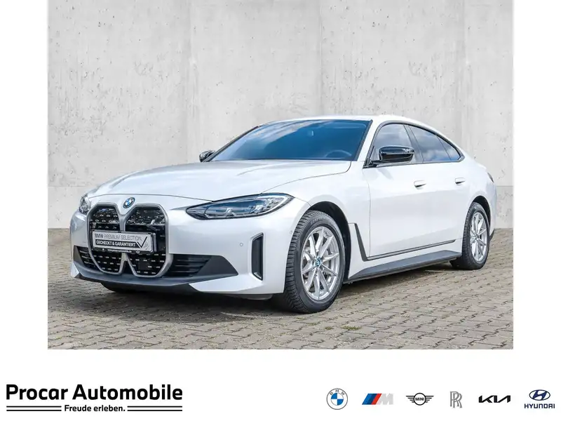 BMW I4