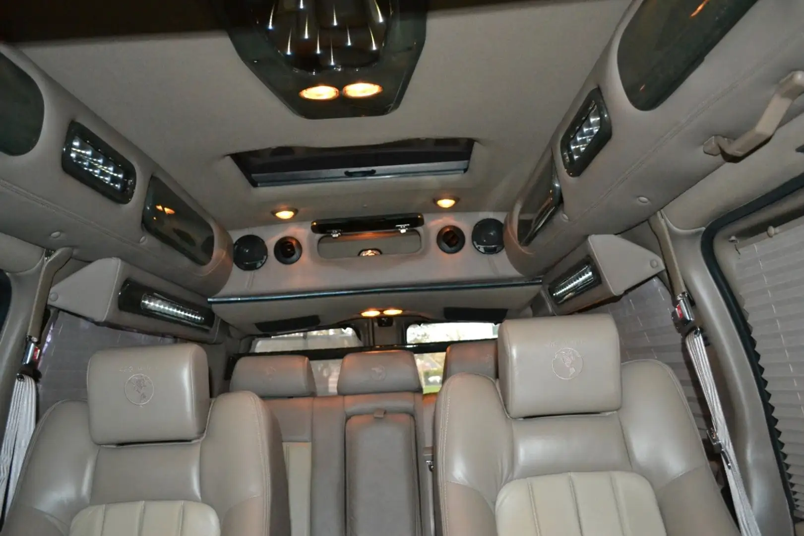 Chevrolet Express 5,3l V8 Explorer Limited SE Negro - 2