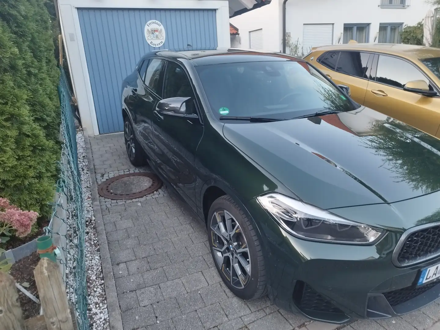 BMW X2 X2 sDrive18i Sportpaket Anhängerkupplung Zelená - 1