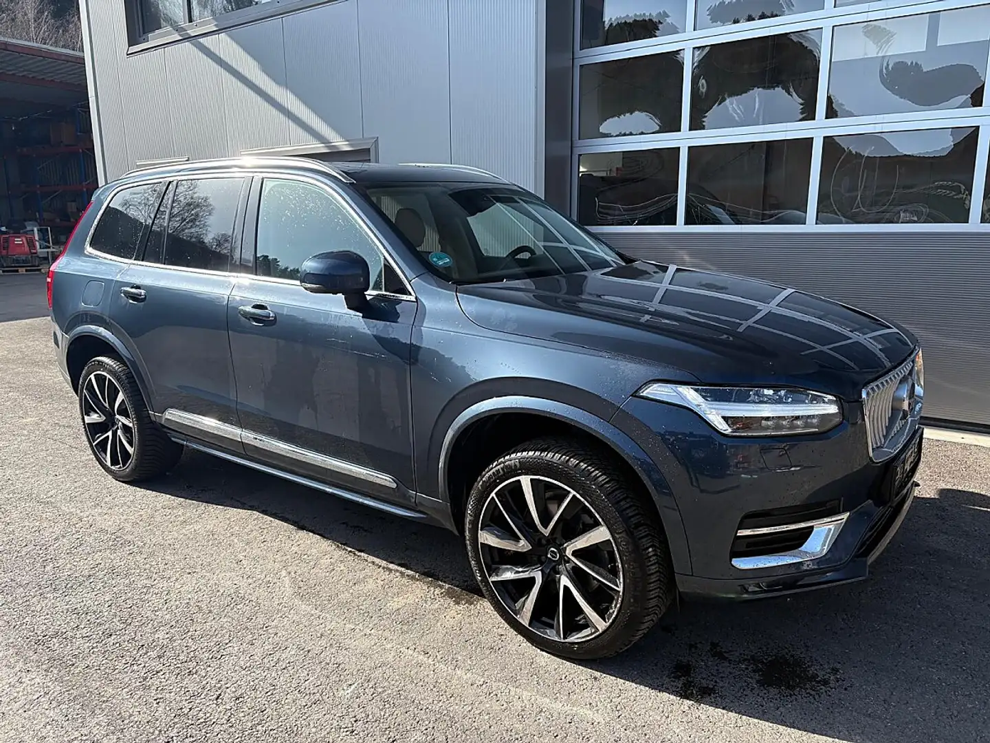 Volvo XC90 B5 AWD Inscription Blau - 1