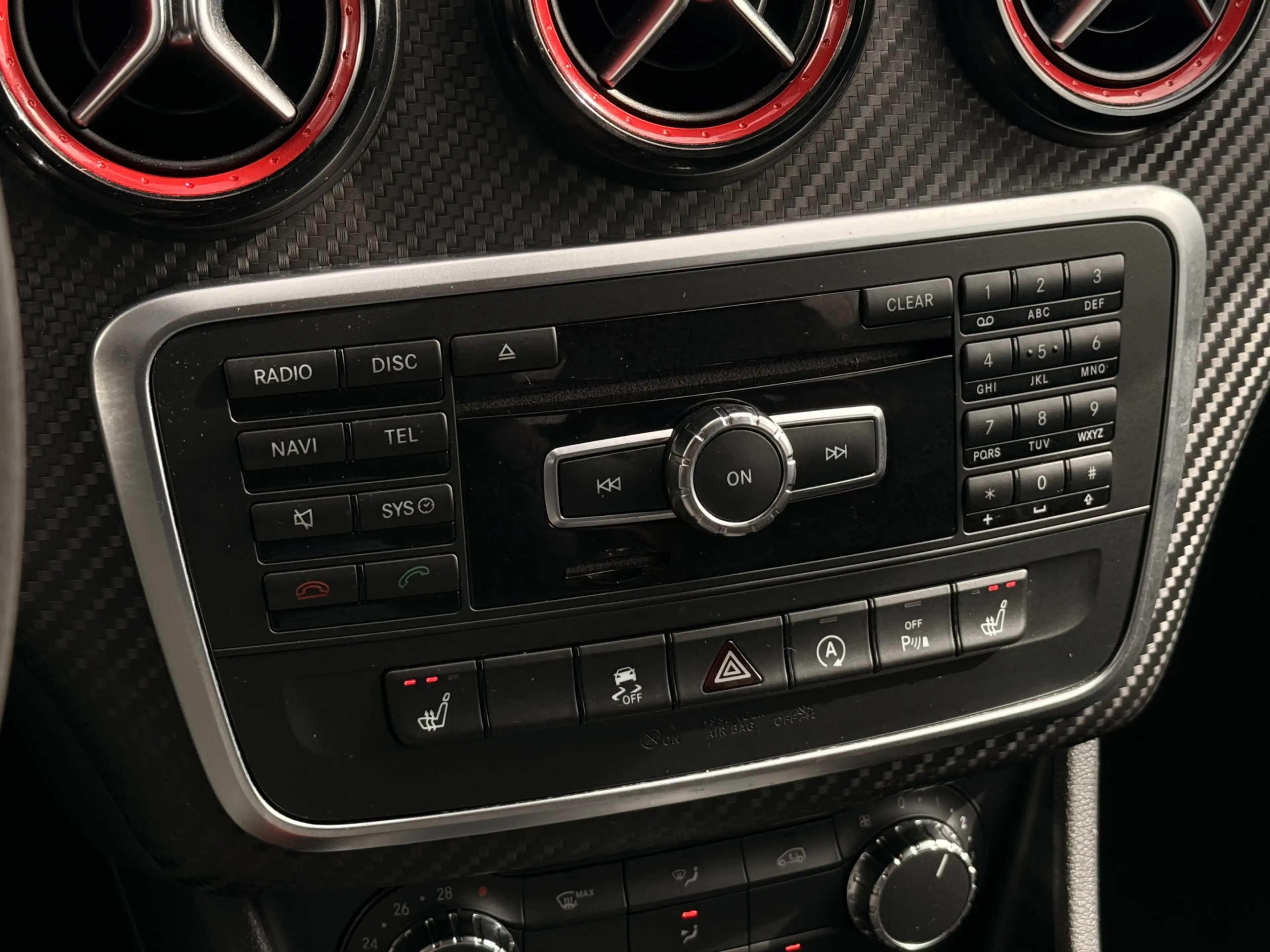 Mercedes-Benz A 45 AMG 4MATIC | Stoelverwarming | Kuipstoelen | Achteruit — photo 33