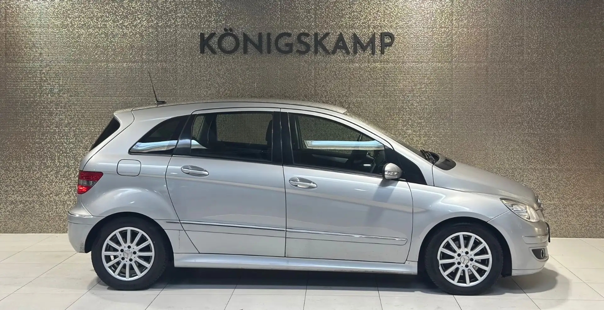 Mercedes-Benz B 180 CDI Aut. * AHK * SHZ * PDC * KLIMA* Argent - 2