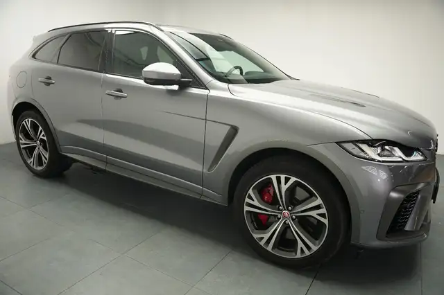 Jaguar F-Pace view 5