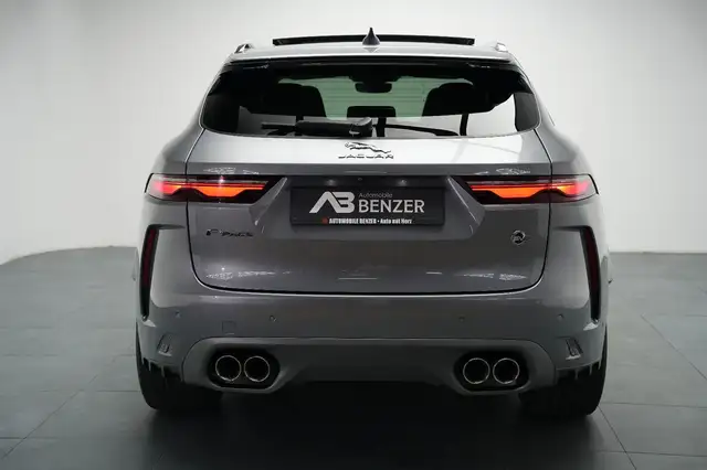 Jaguar F-Pace view 6