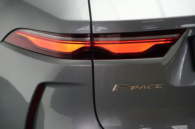 Jaguar F-Pace view 15