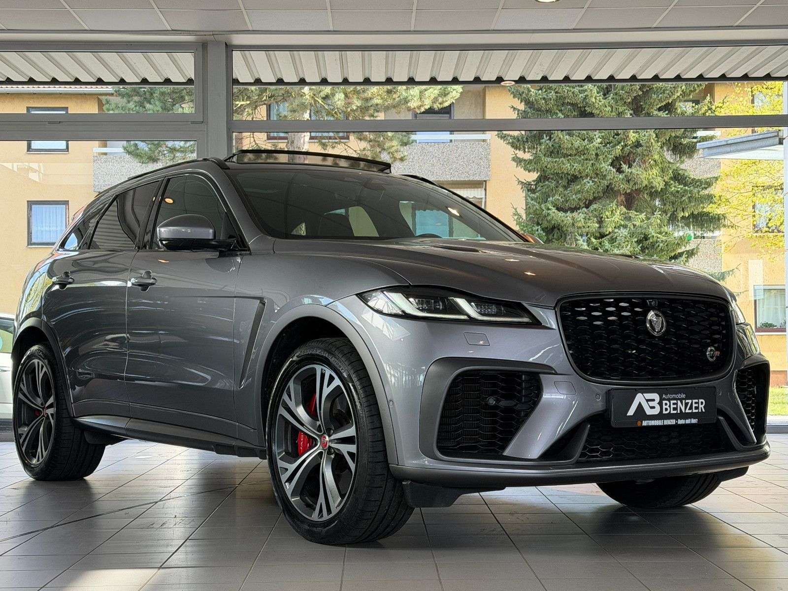 Second hand Jaguar F-Pace 5.0