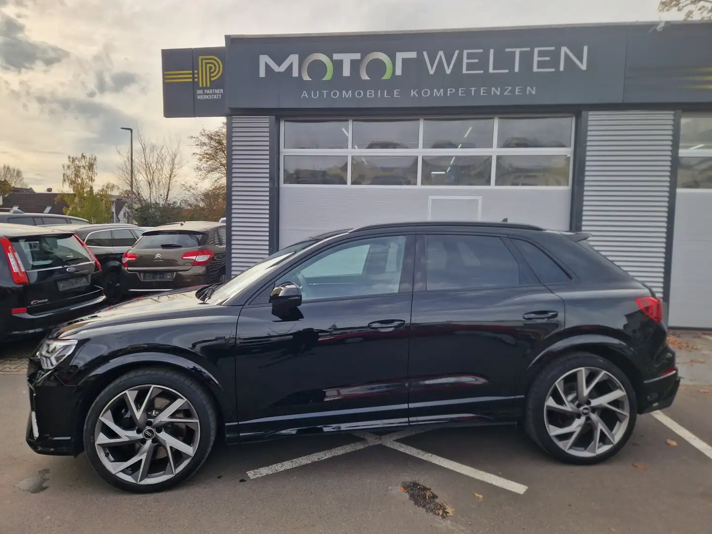 Audi RS Q3 2.5 TFSI (EURO 6d) Schwarz - 2