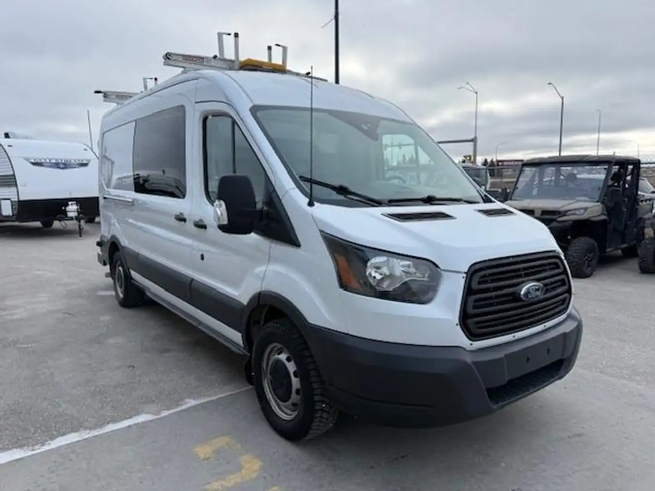 Ford Transit Cargo Van снимка Ford Transit Cargo Van