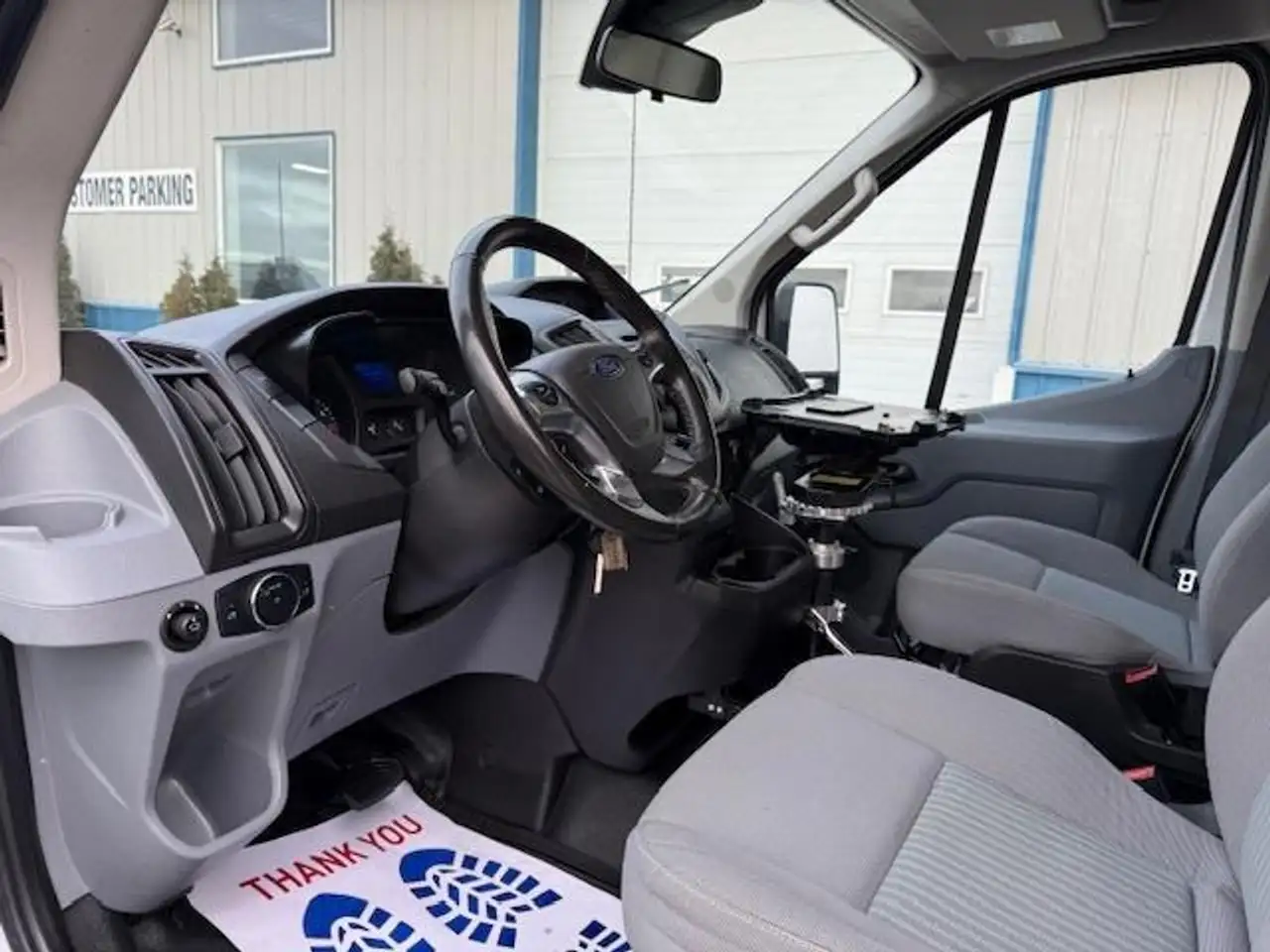 Ford Transit Cargo Van снимка Ford Transit Cargo Van