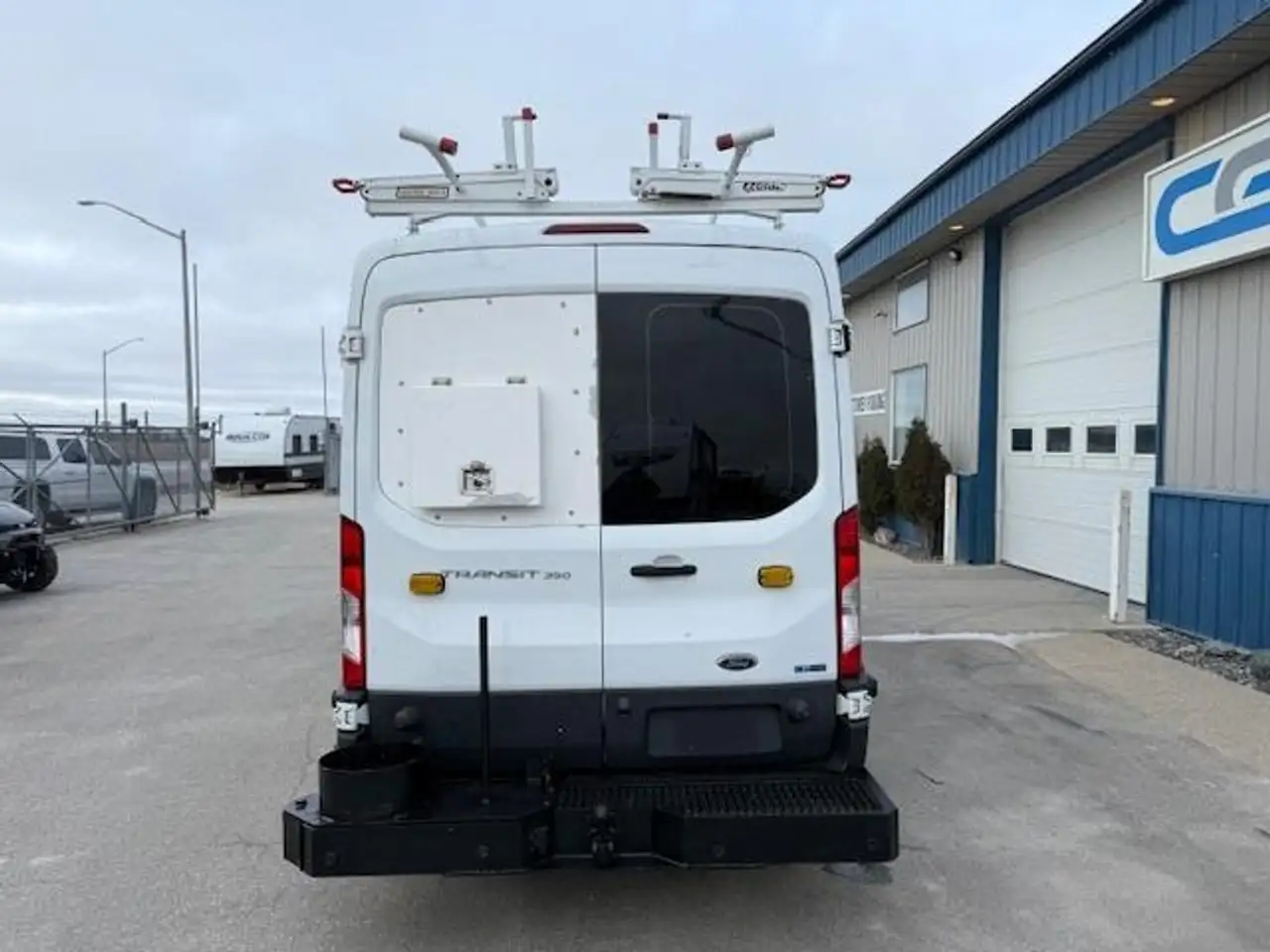 Ford Transit Cargo Van снимка Ford Transit Cargo Van