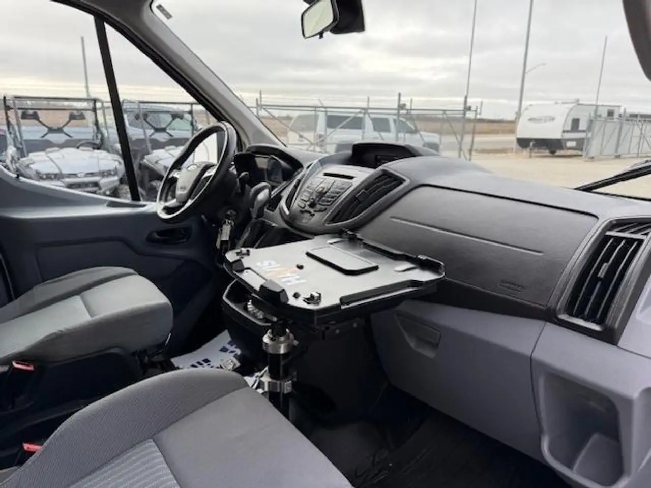 Ford Transit Cargo Van снимка Ford Transit Cargo Van