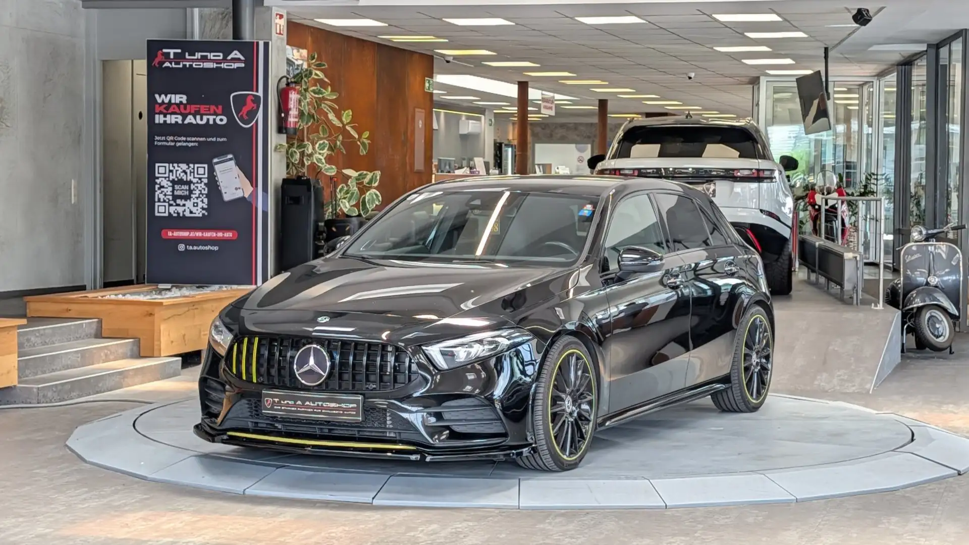 Mercedes-Benz A 180 d AMG-Paket EDITION Aut. *Kamera*Navi*Burmester*19 Schwarz - 1