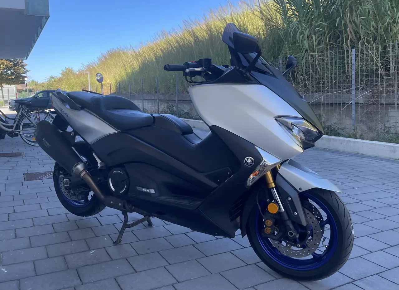 Yamaha Tmax 530