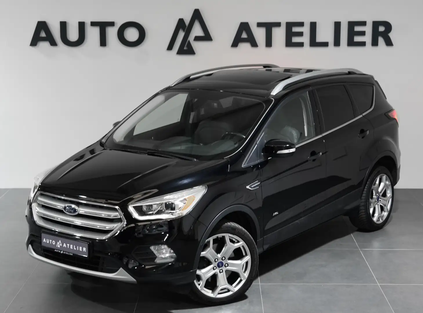 Ford Kuga Titanium*PANO*XENON*NAVI*PDC*SYNC* Schwarz - 1