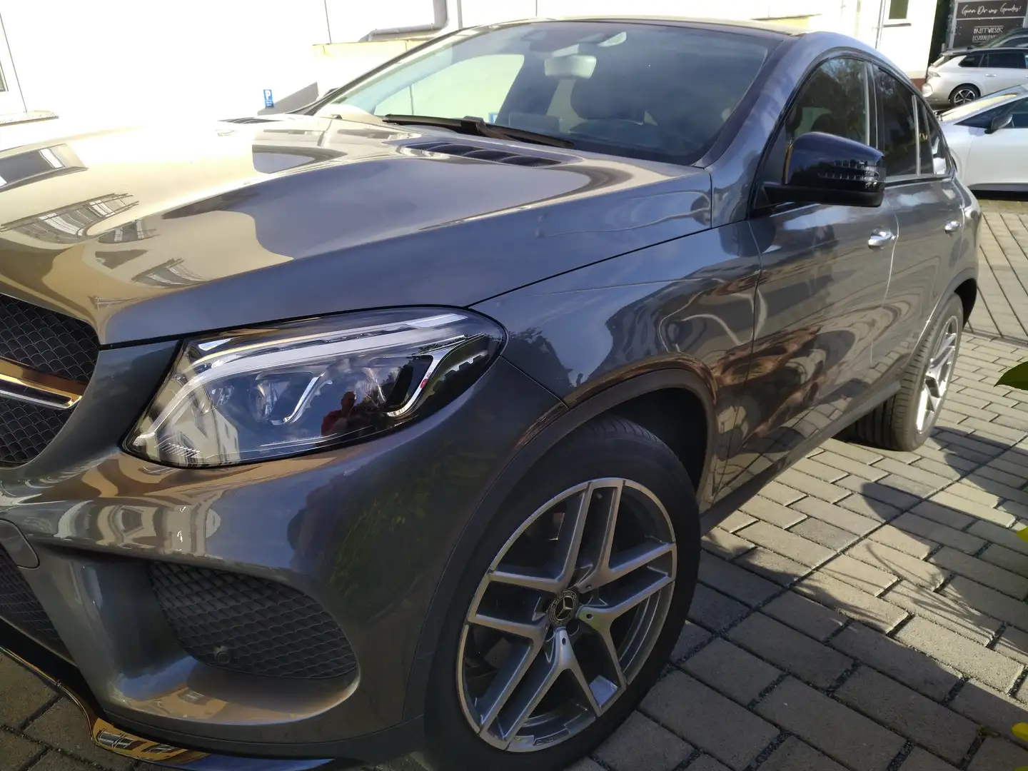 Mercedes-Benz GLE 350 GLE-Coupe Diesel d Coupe 4Matic 9G-TRONIC AMG Line Grau - 1