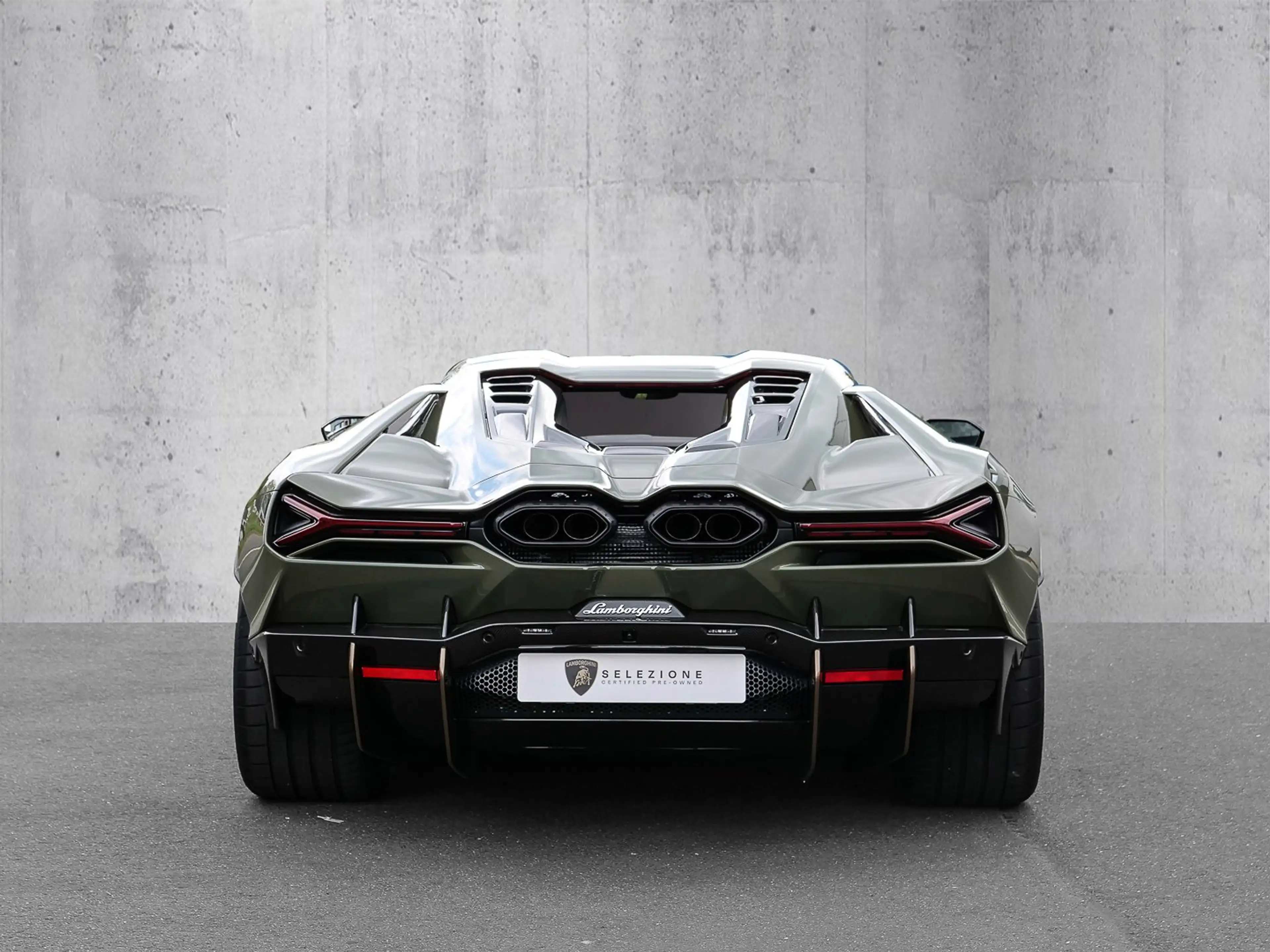 Lamborghini Revuelto Verde Turbine Lucido, XPEL, Sport Seats — photo 4
