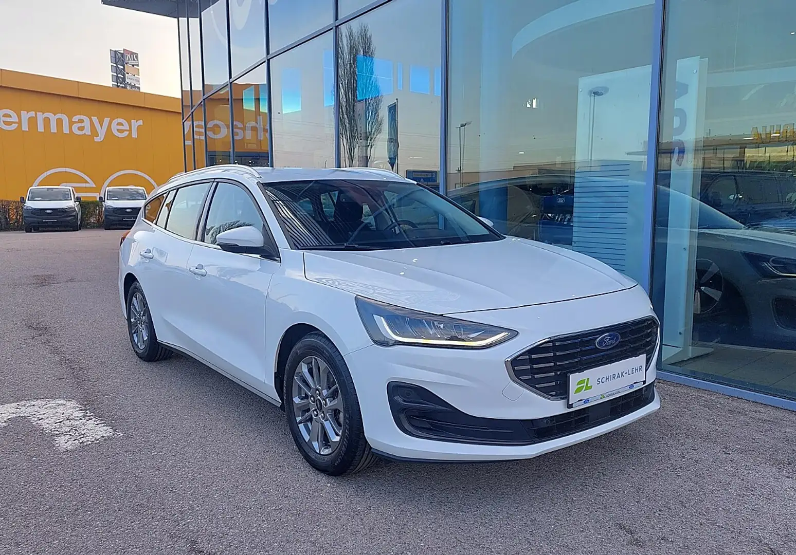 Ford Focus 1.5D 120 CONNECTED TURN Weiß - 1