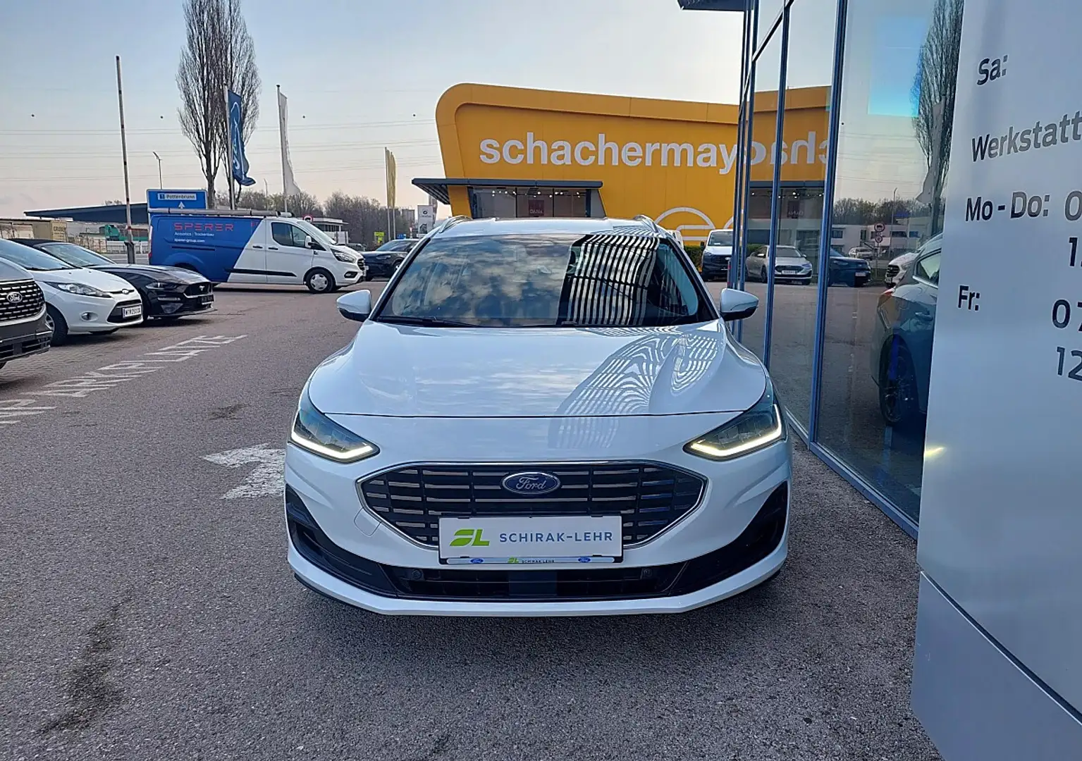 Ford Focus 1.5D 120 CONNECTED TURN Weiß - 2