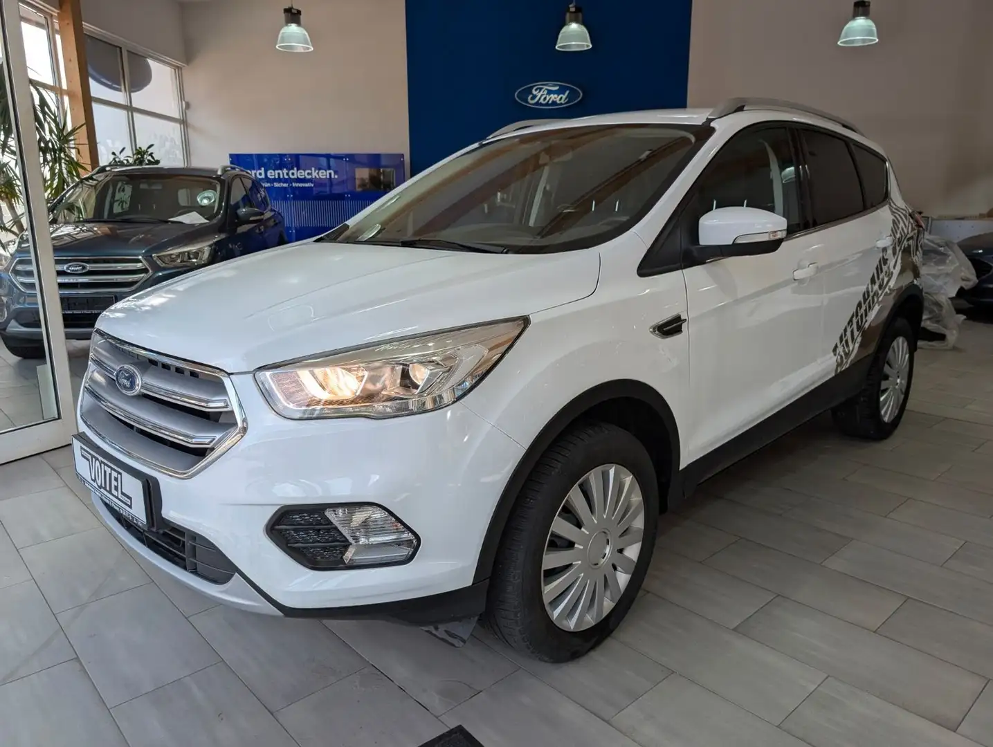 Ford Kuga Cool&Connect 1.5TDCi 120PS 2x4 Weiß - 1