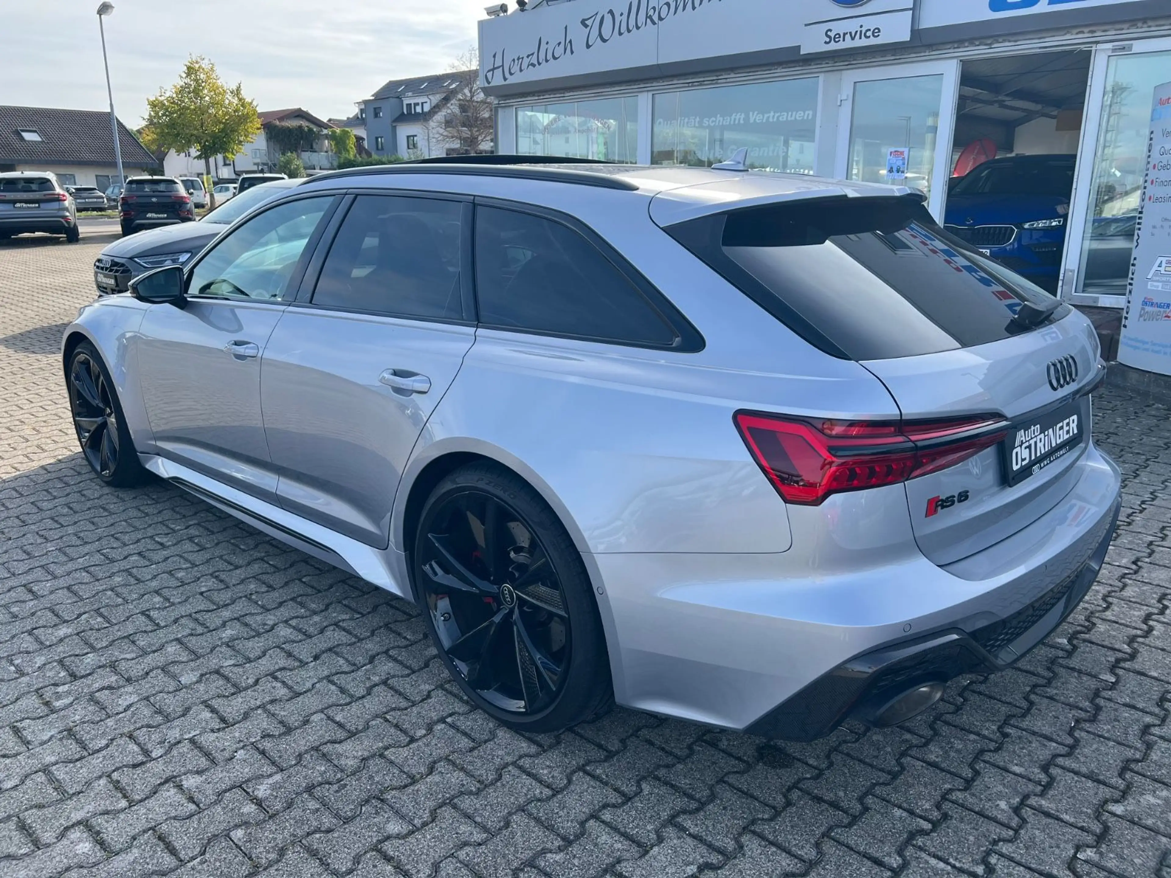Audi RS6 Avant 4.0 TFSI performance Allradlen. Carbon — photo 4