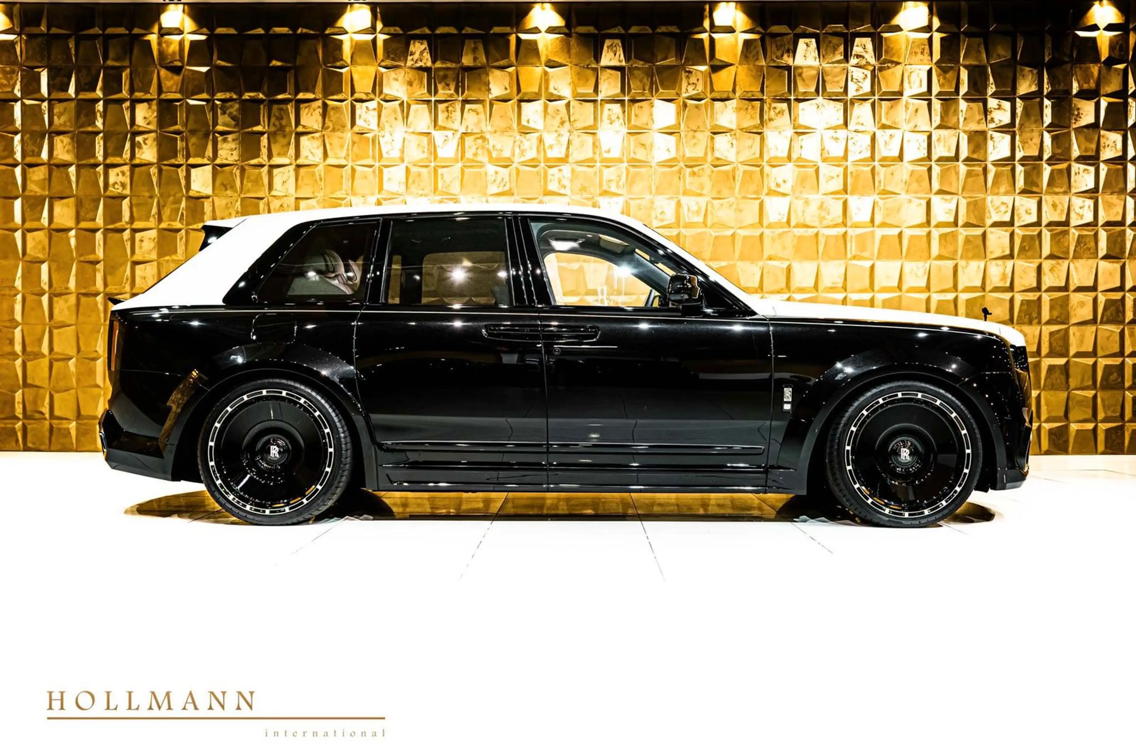 Rolls-Royce Cullinan CULLINAN SERIES II BLACK BADGE — photo 5