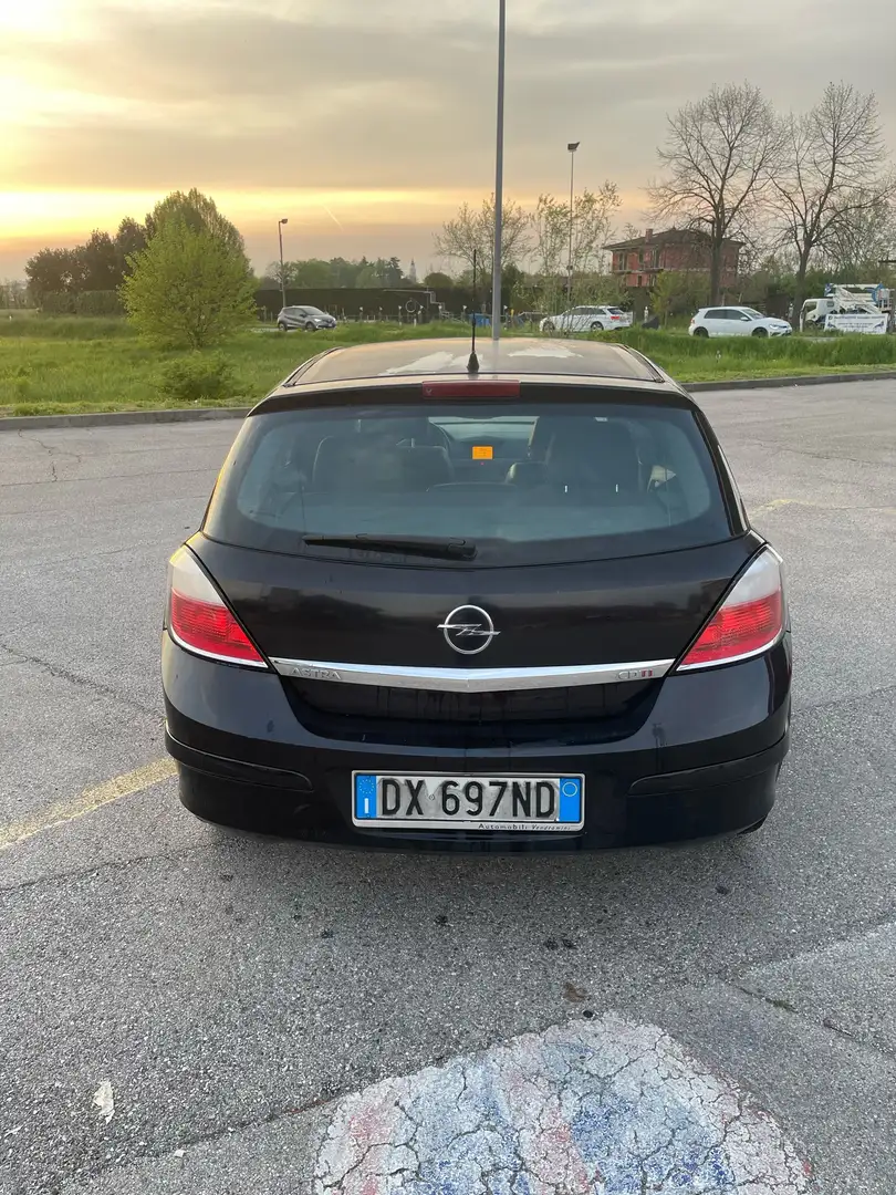Opel Astra 5p 1.7 cdti Elegance 101cv Nero - 2