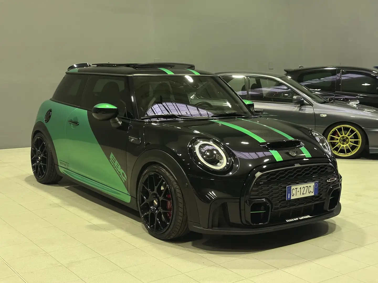 MINI Cooper Limited Edition 1TO6 1 di 999 Schwarz - 2