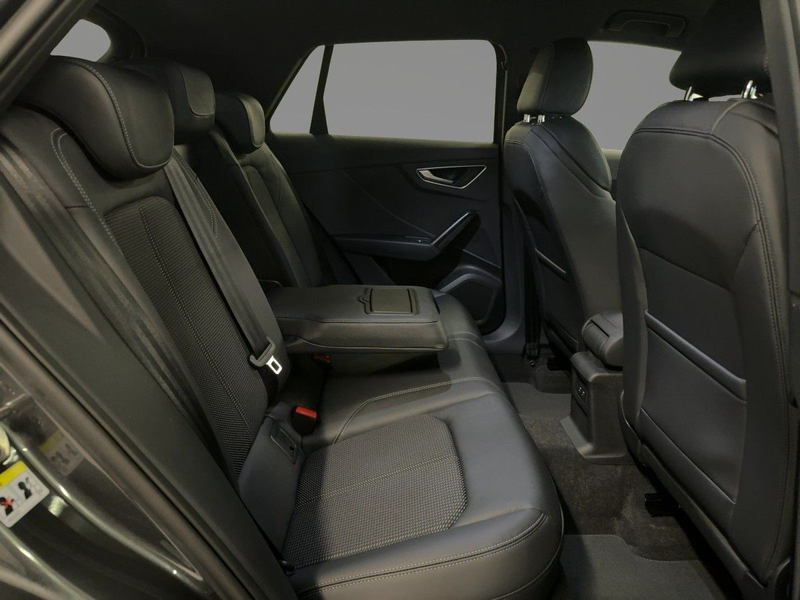 Audi Q2 S line 35 TFSI S tronic — photo 12