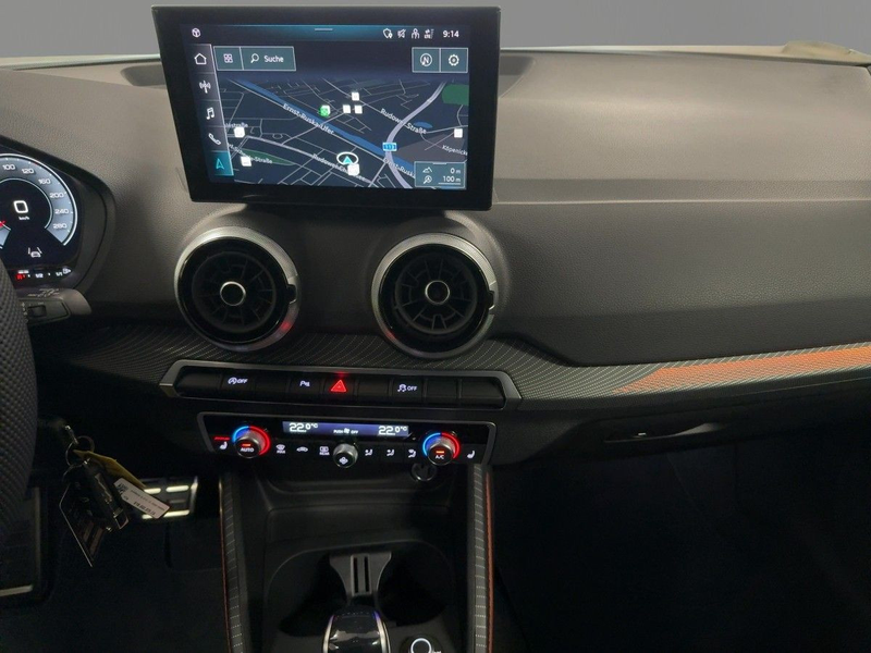 Audi Q2 S line 35 TFSI S tronic — photo 15