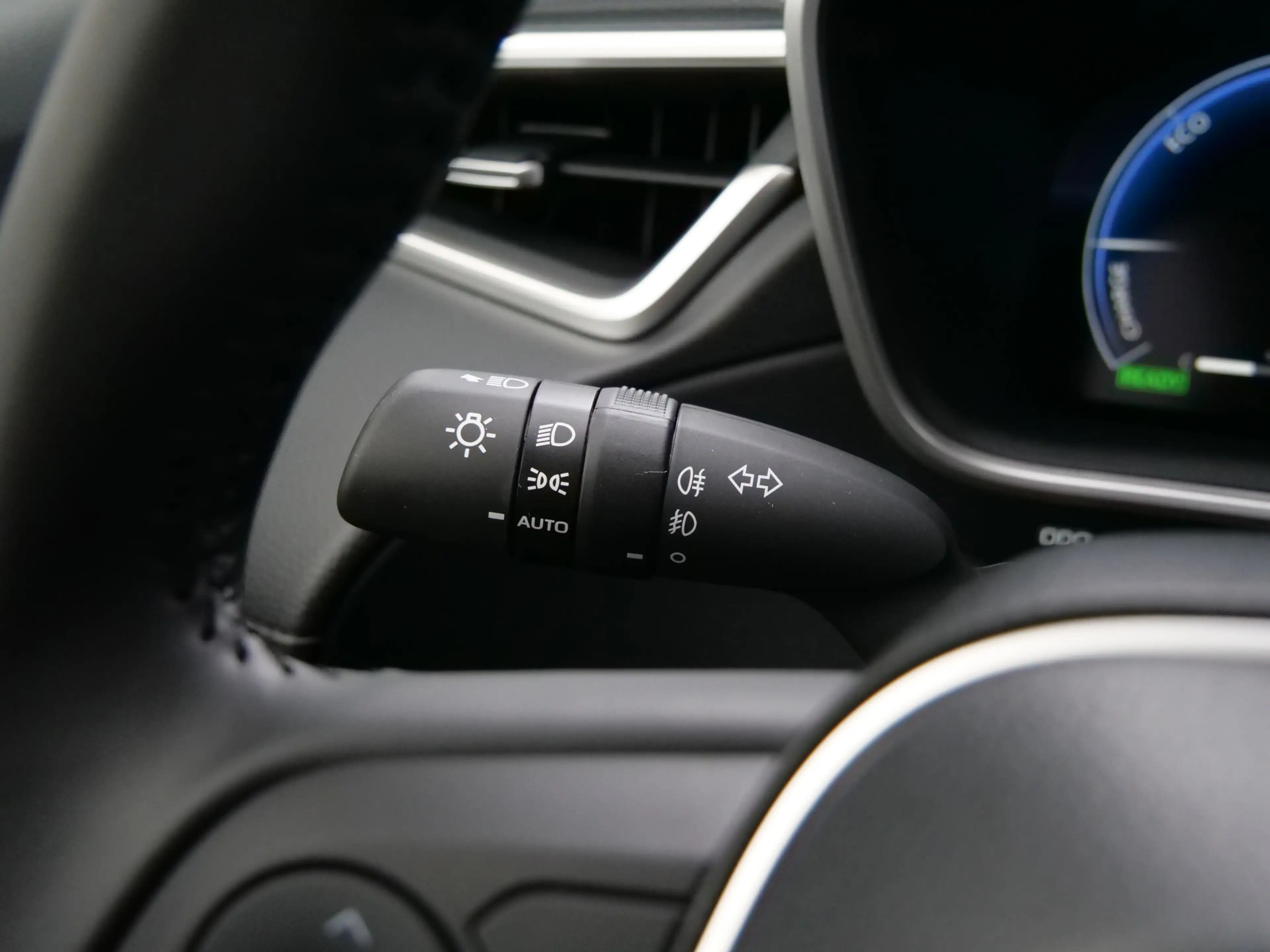 Toyota Corolla Cross 1.8 High Power Hybrid Style 140 Pk Automaat Naviga — photo 26