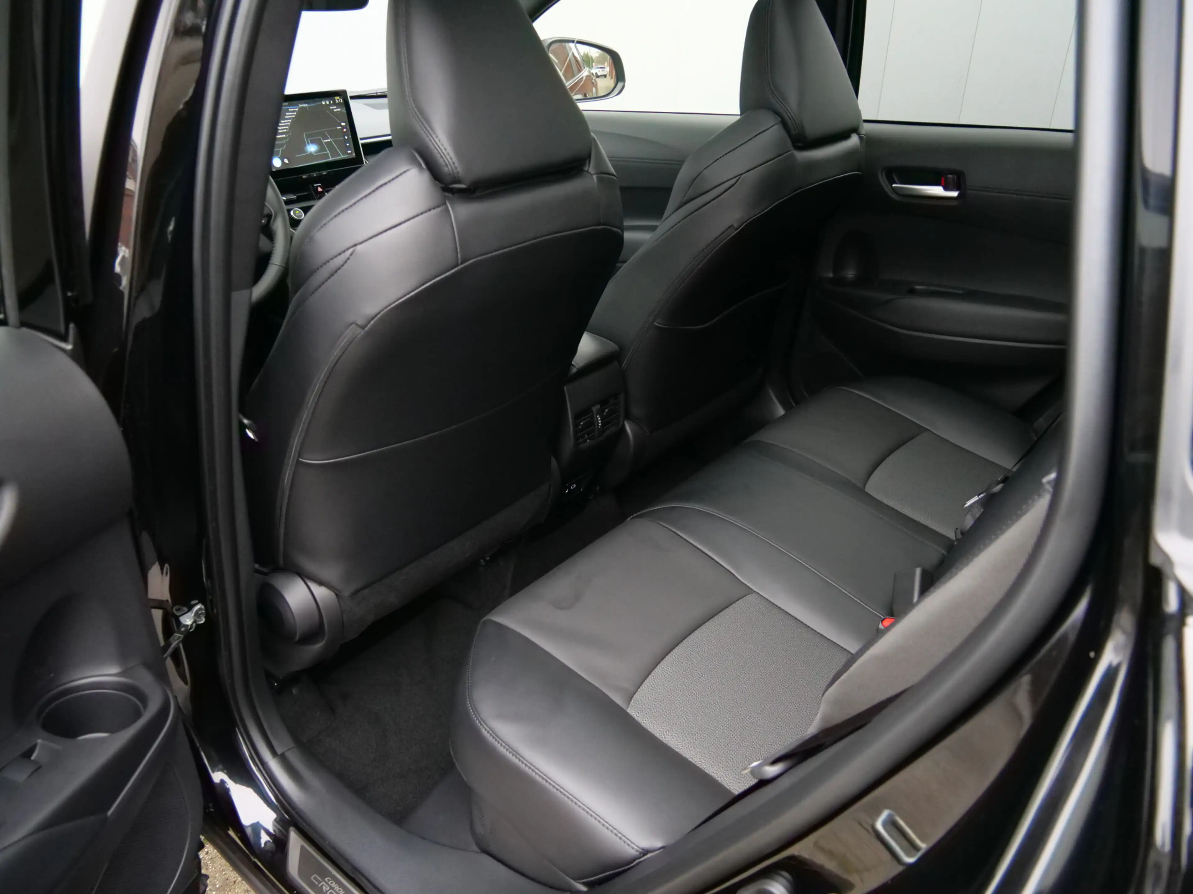 Toyota Corolla Cross 1.8 High Power Hybrid Style 140 Pk Automaat Naviga — photo 21
